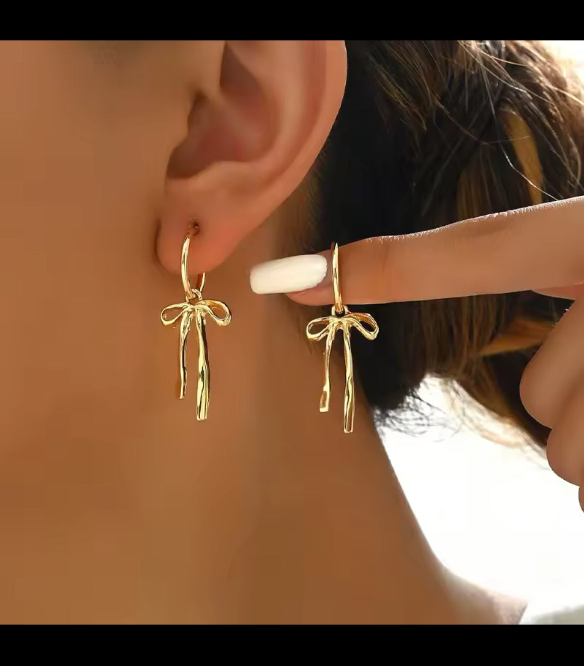 Dangle bow earrings